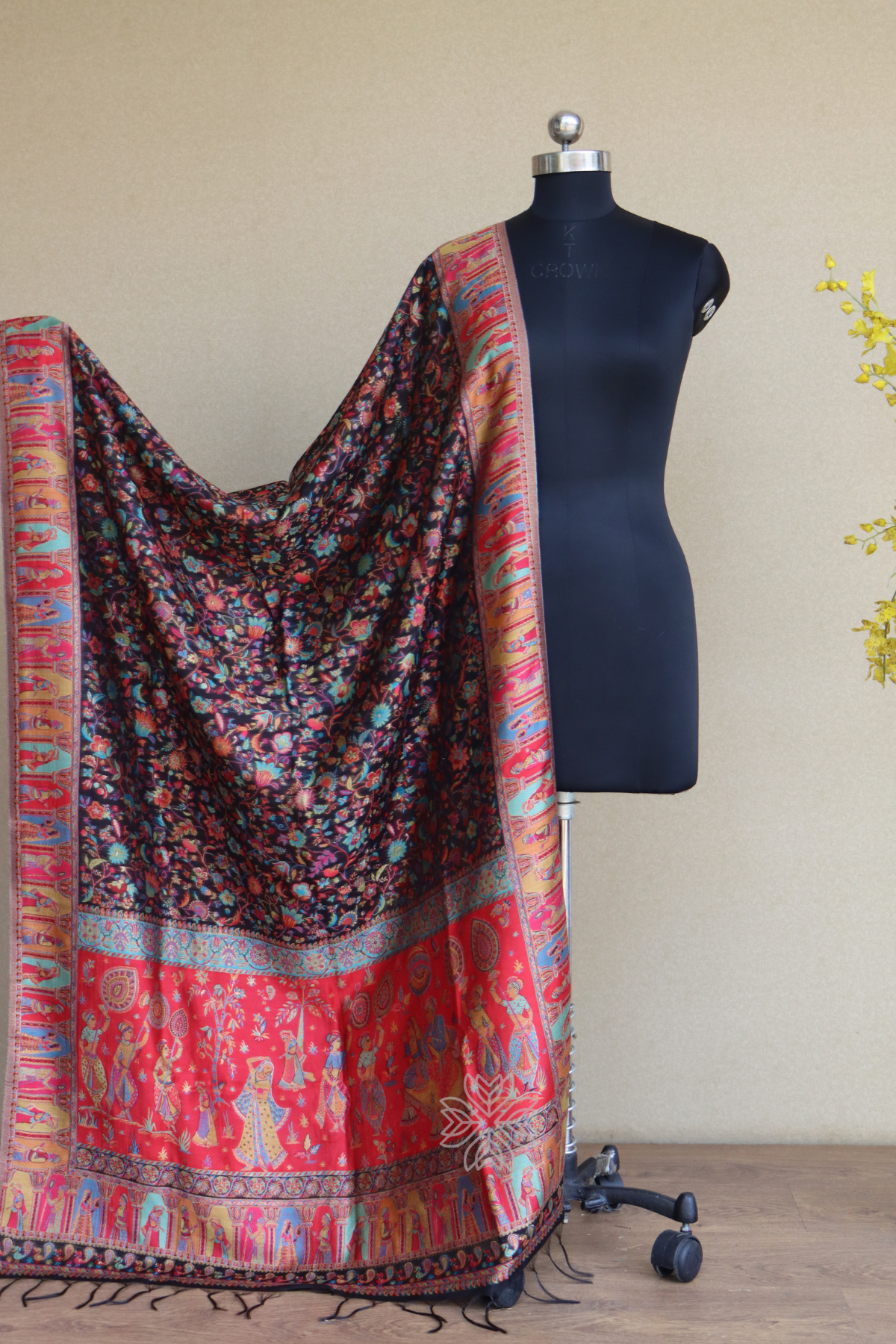 Black Kani Silk Figure Dupatta