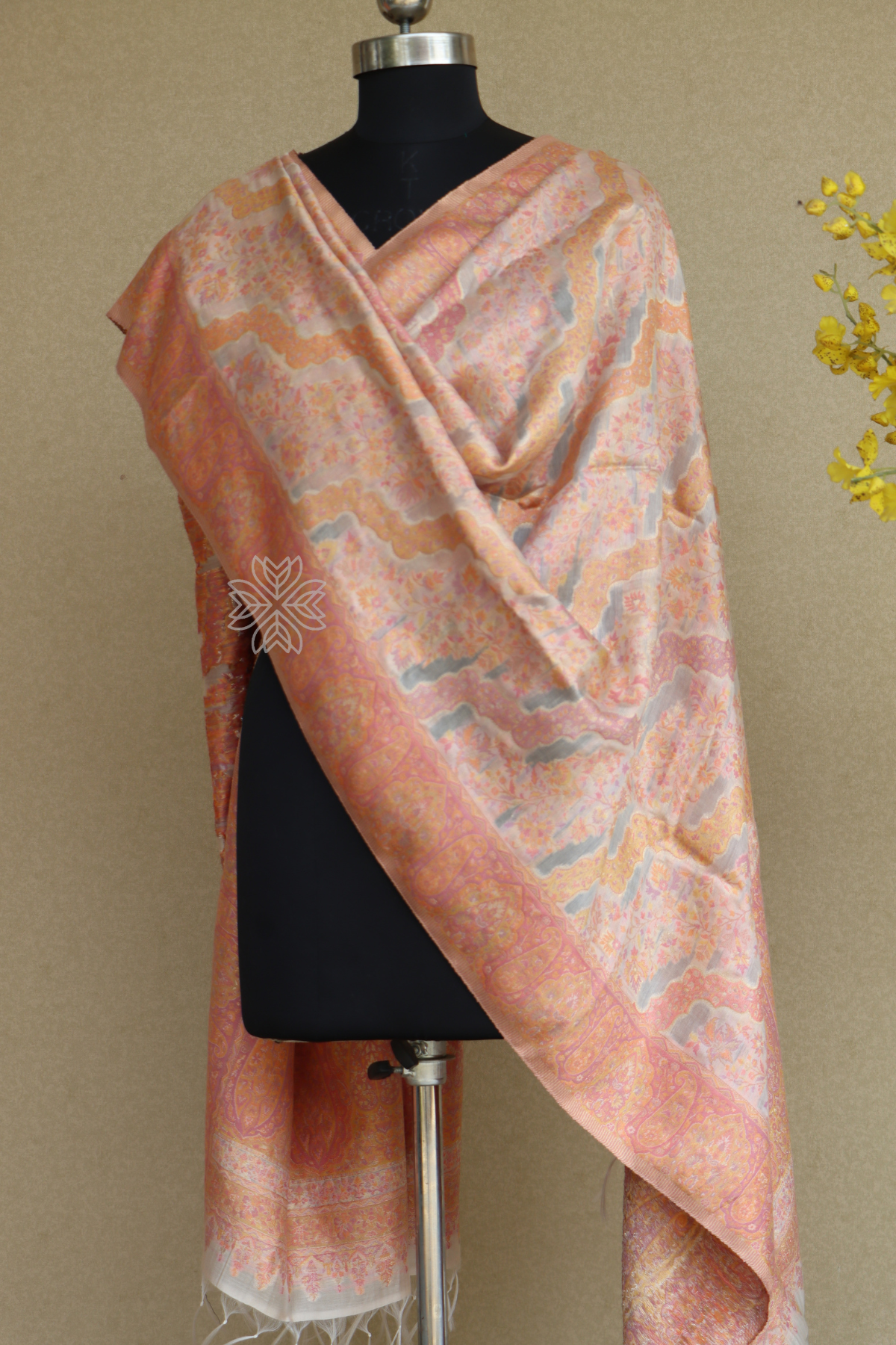 Ivory Kani Silk Dupatta