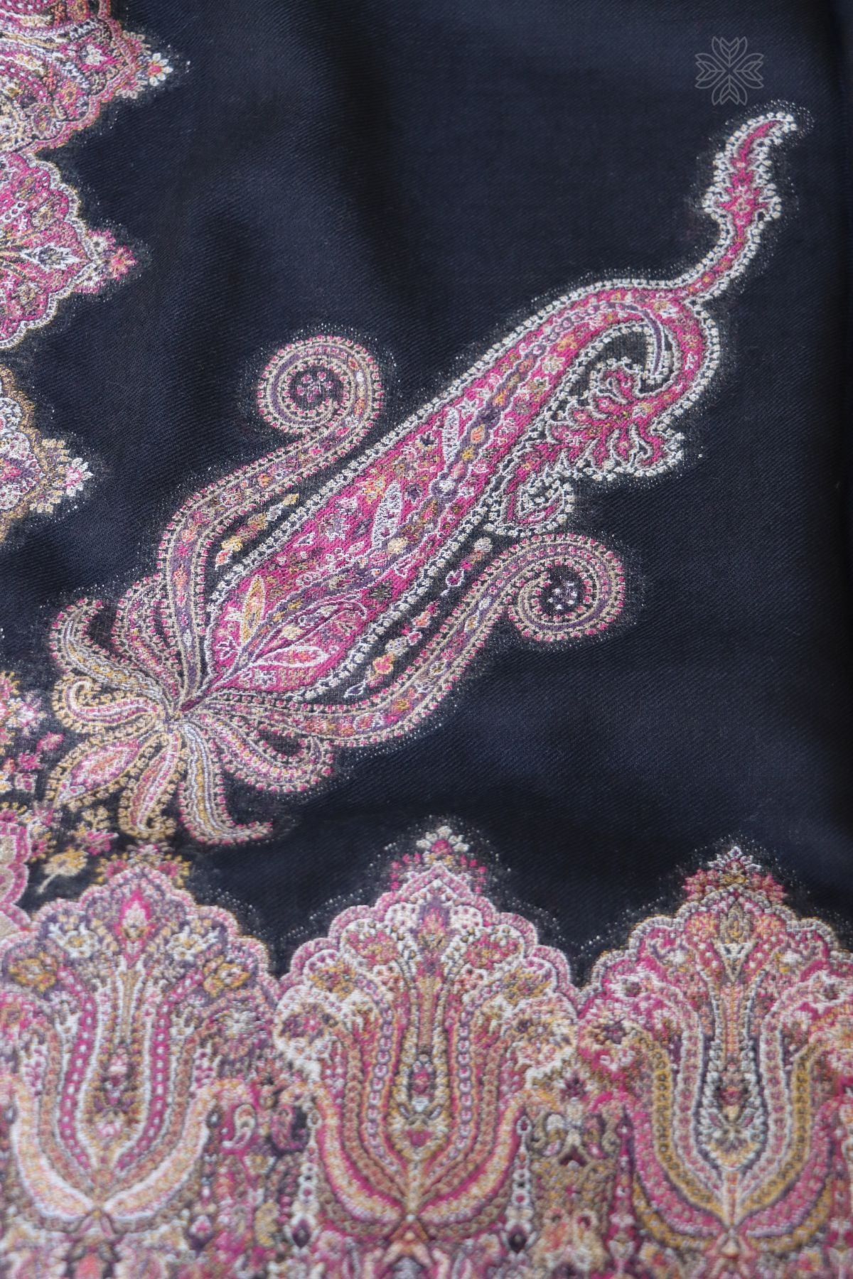 Black Men Fine Wool Jamawar Border Shawl