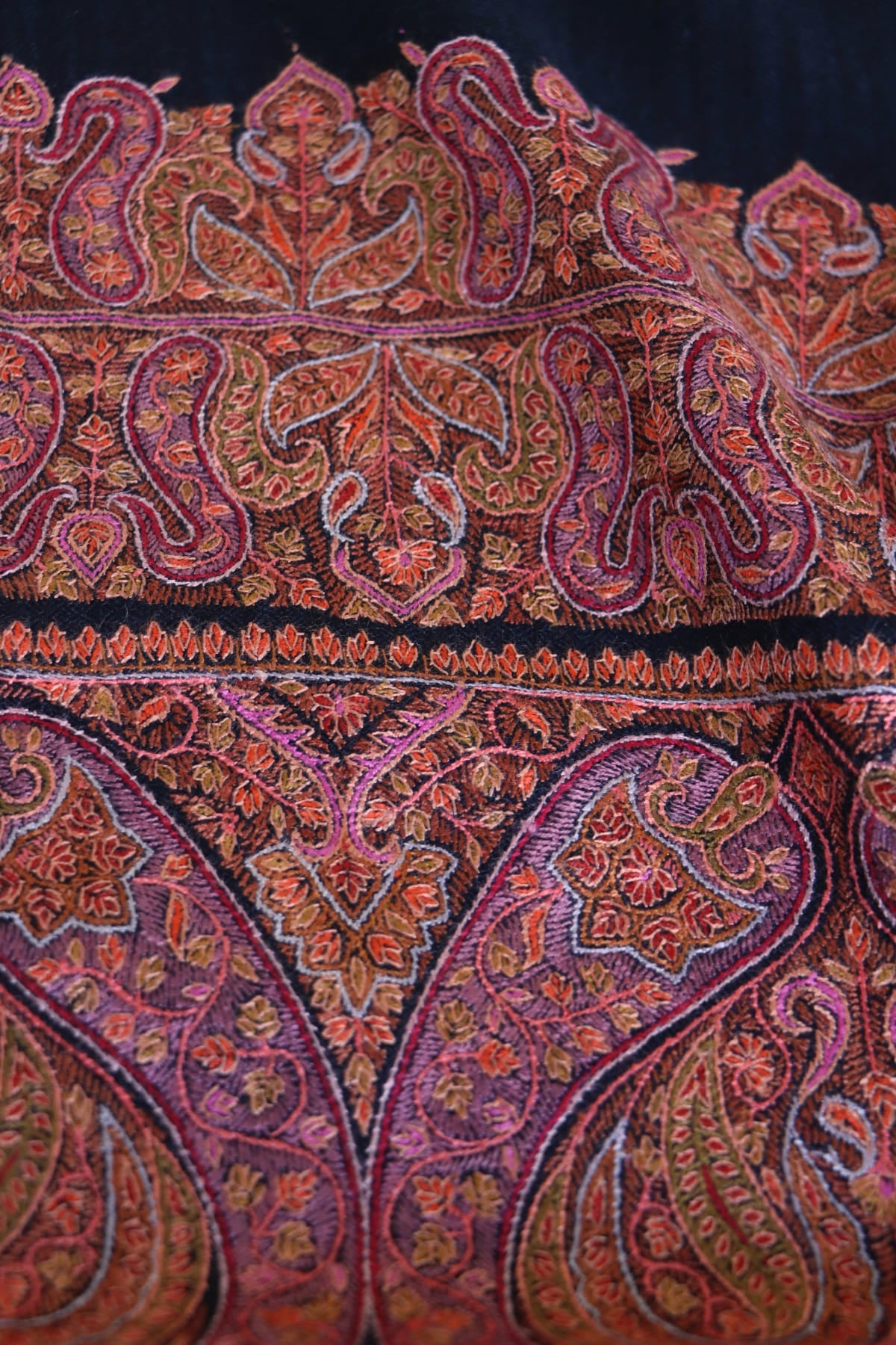 Black Sozni Jamawar Pashmina Shawl