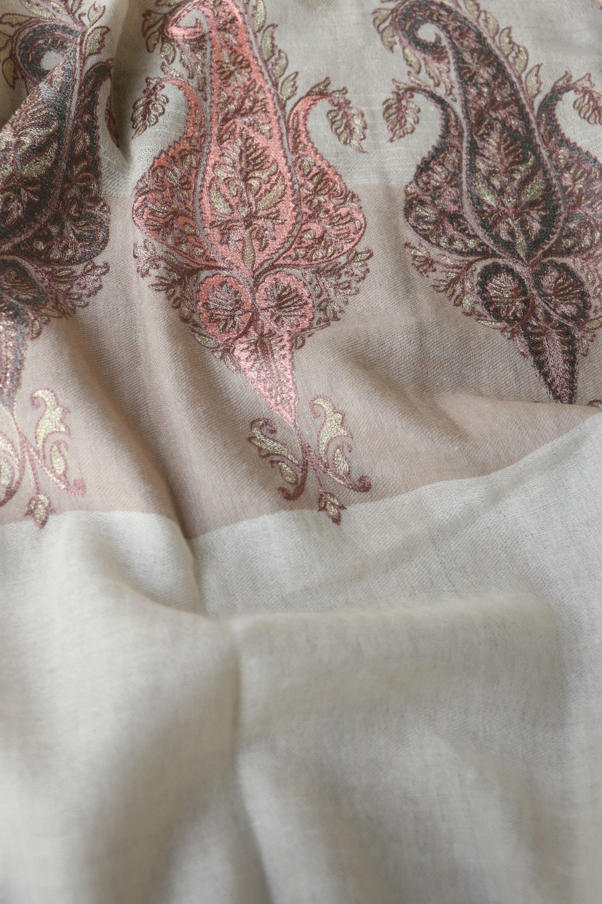 Off White Woolen EmbroideredStole