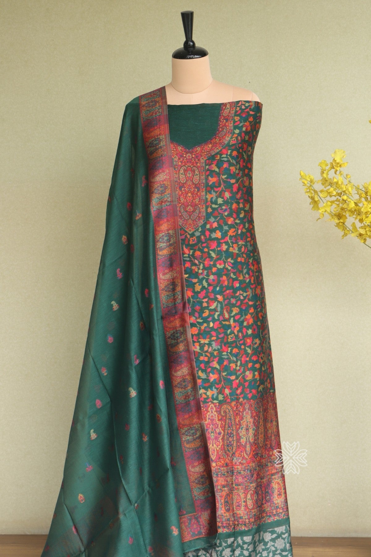 Green Kani Silk Sit