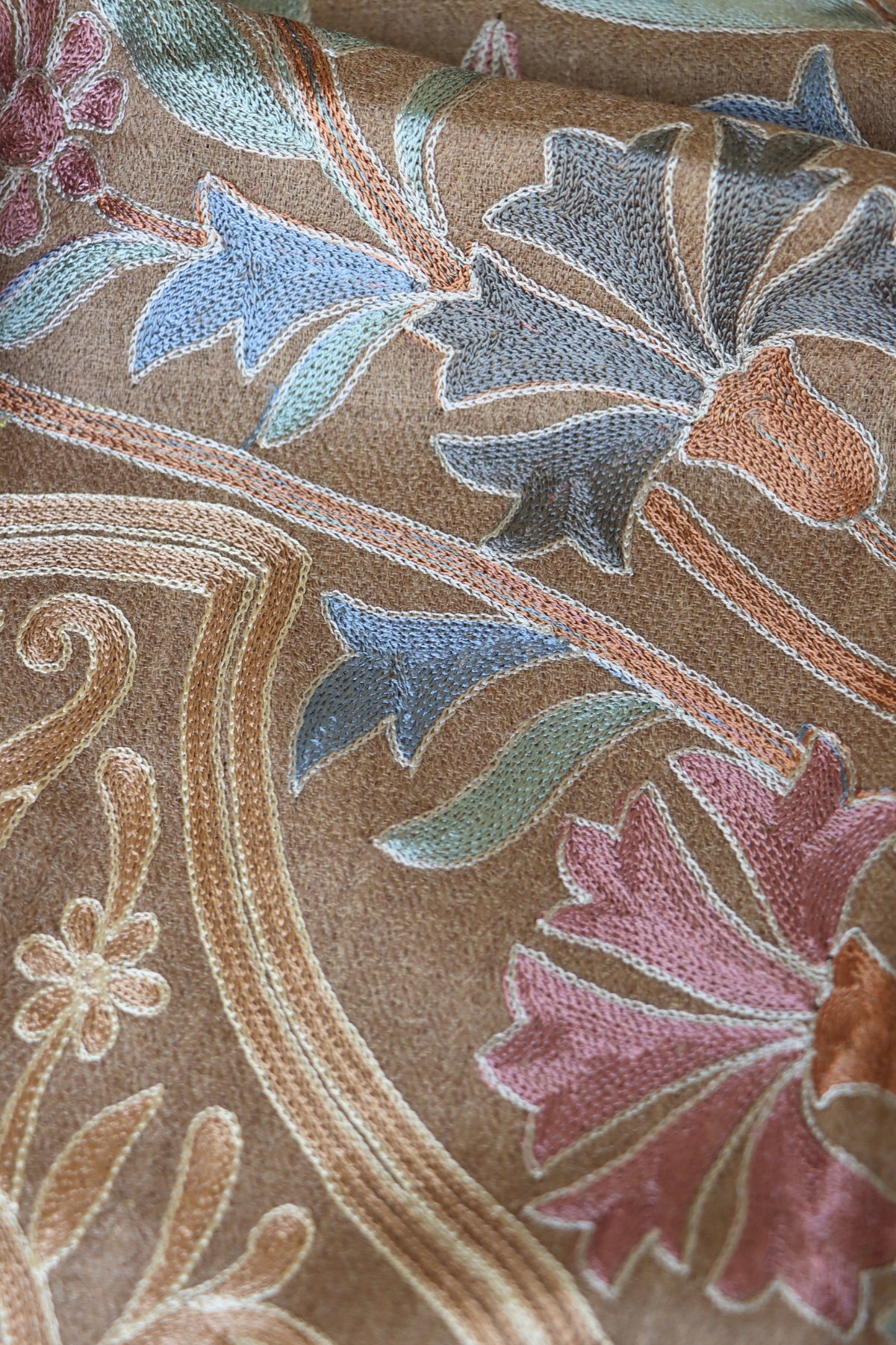 Kashmiri Aari Embroidered Stole