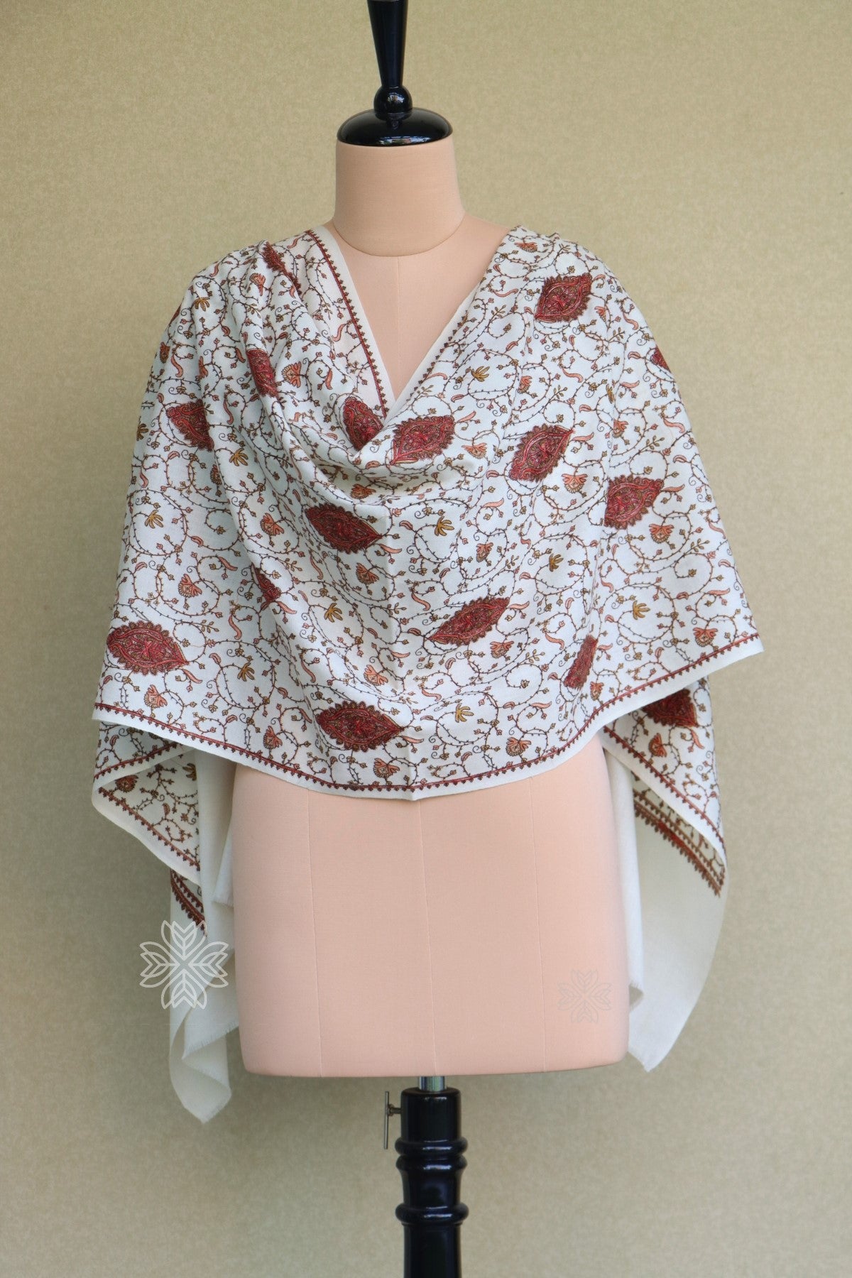 Off White Sozni Jaal Fine Wool Shawl