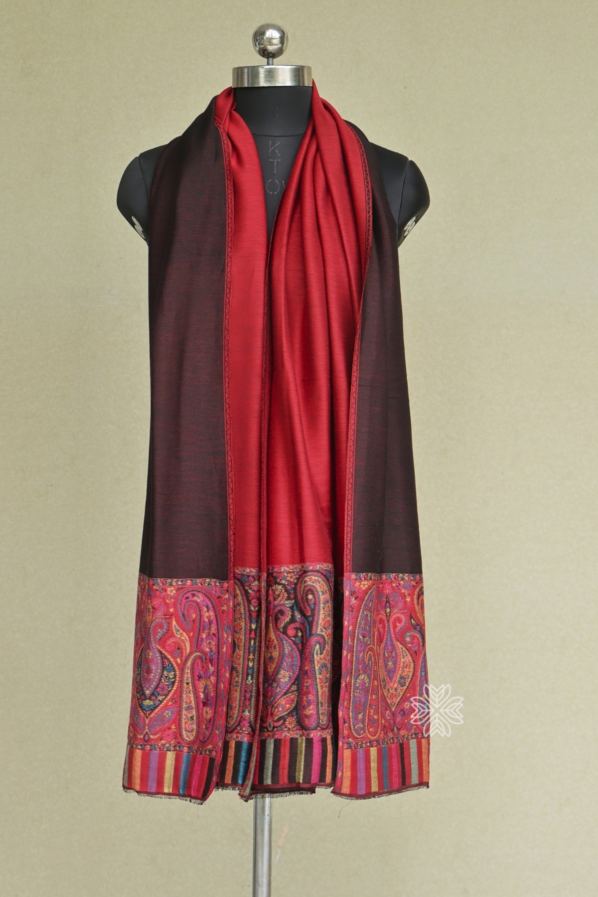 Red and Black Reversible Kani Fine Wool Shawl
