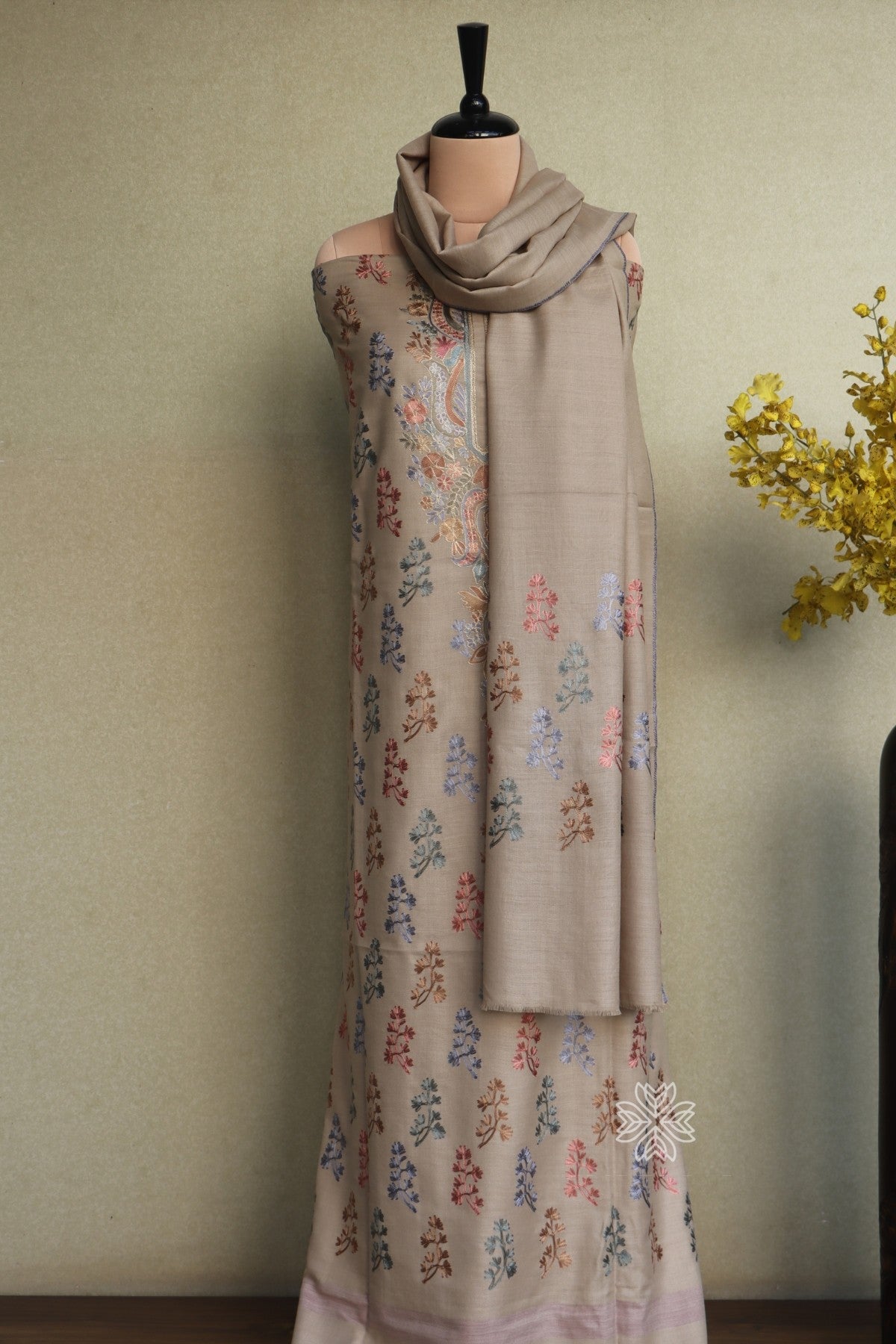 Kashmiri Woolen Suit