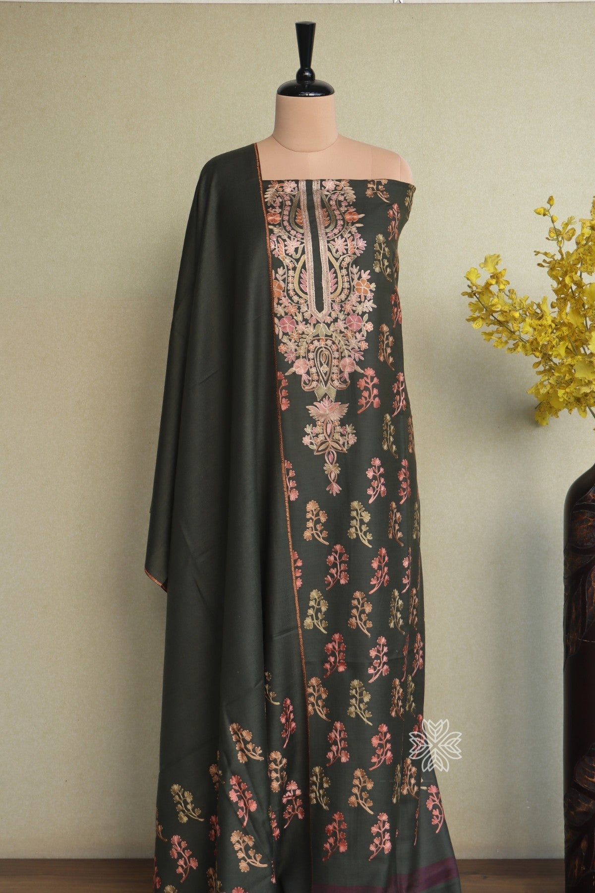 Kashmiri Woolen Suit