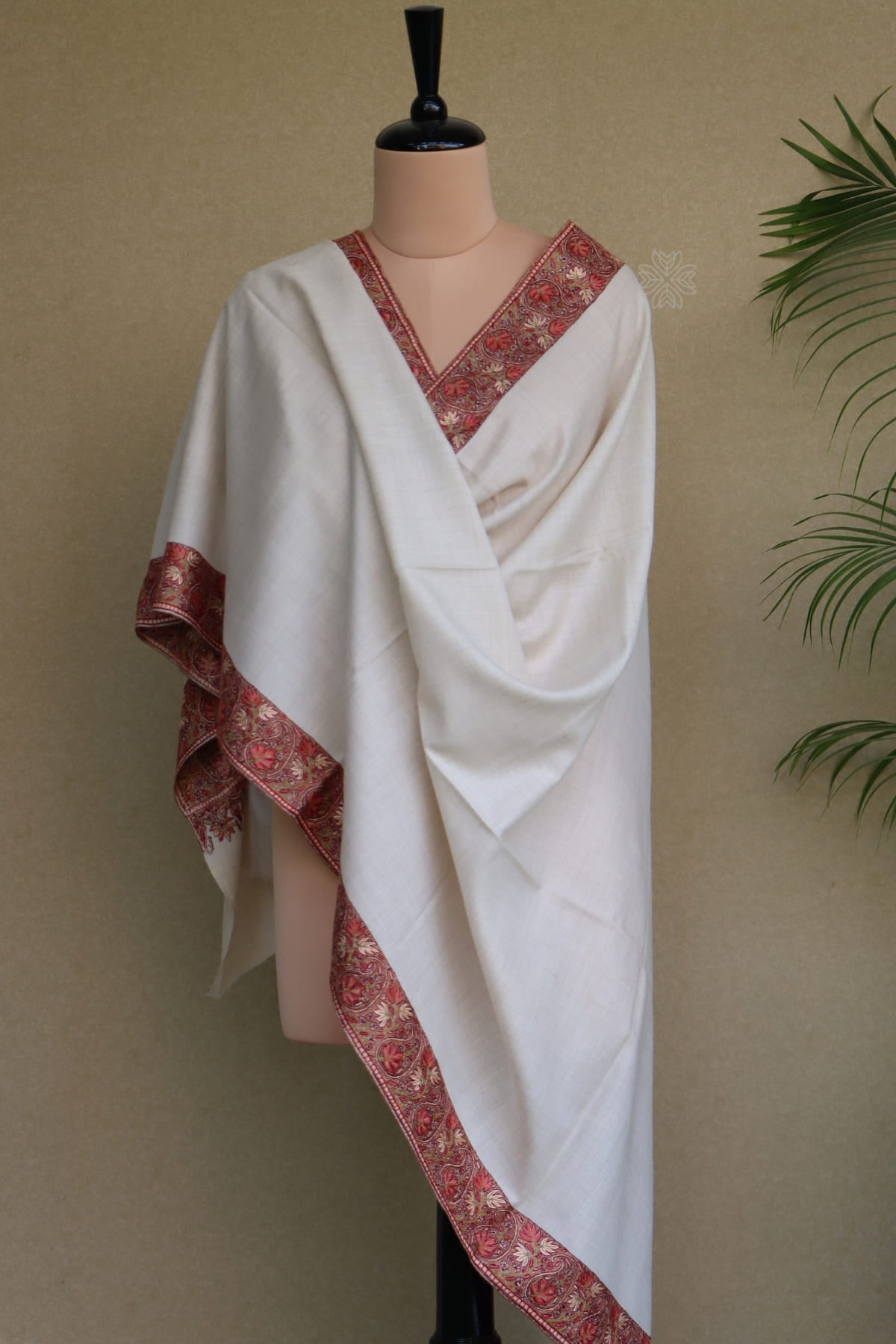 Off White Paper-machie’ Pashmina Shawl