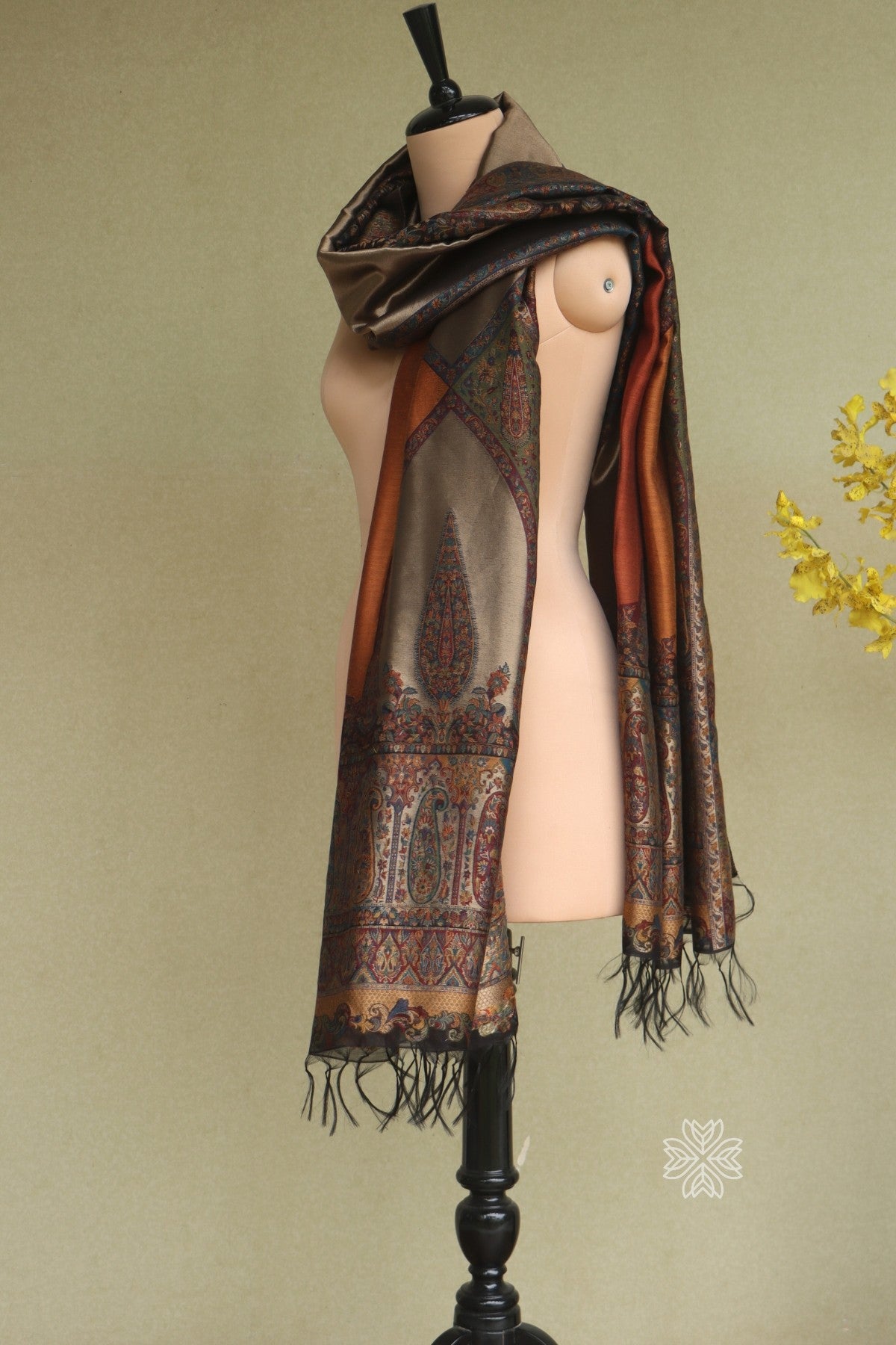 Pashmina Kani Tissue Silk Dupatta