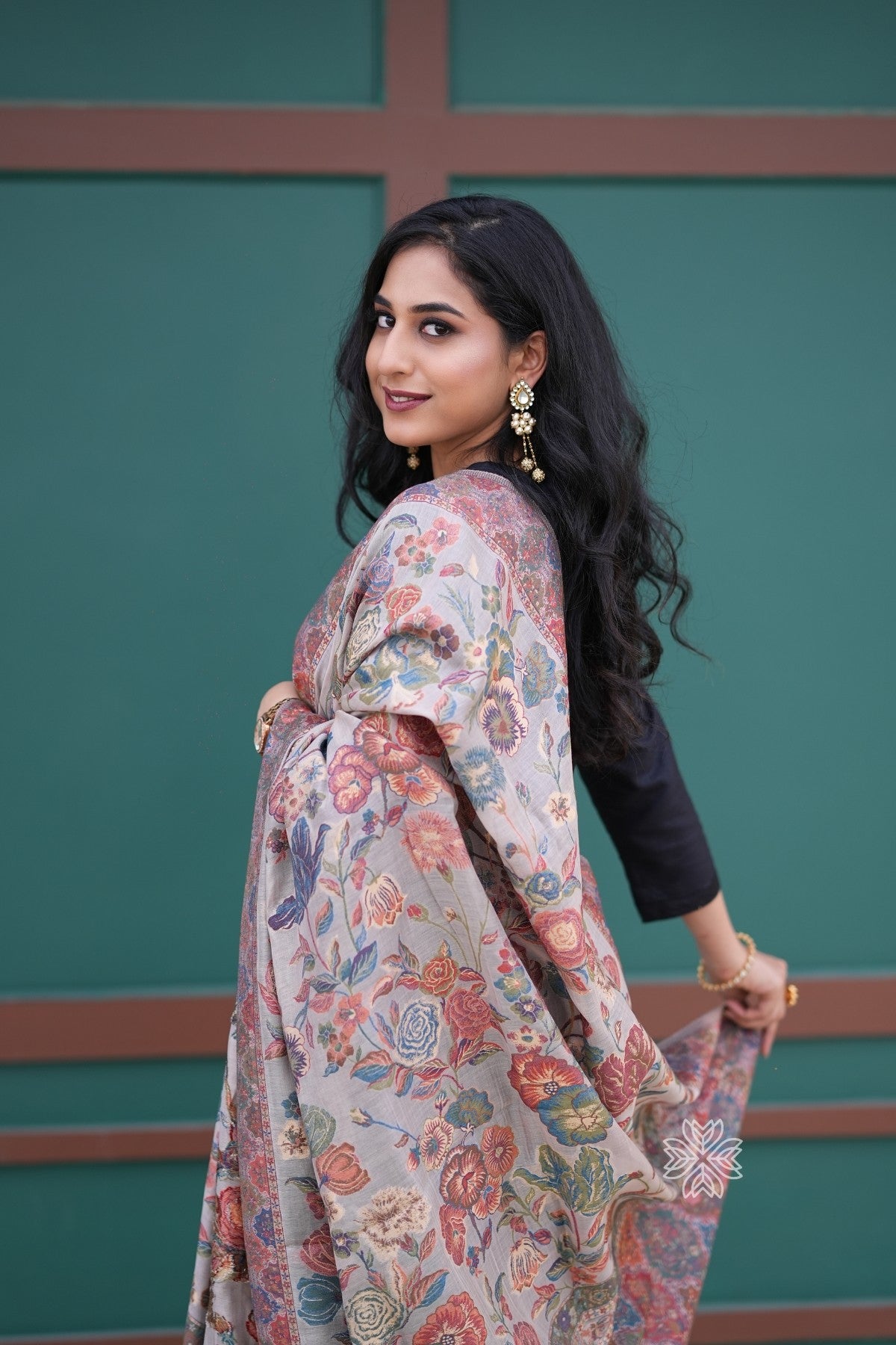 Beige Floral Kani Silk Dupatta