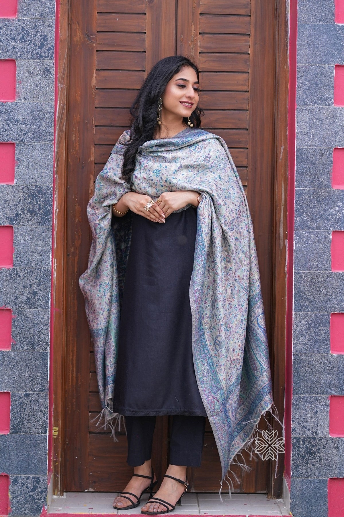 Off White Kani Silk Dupatta