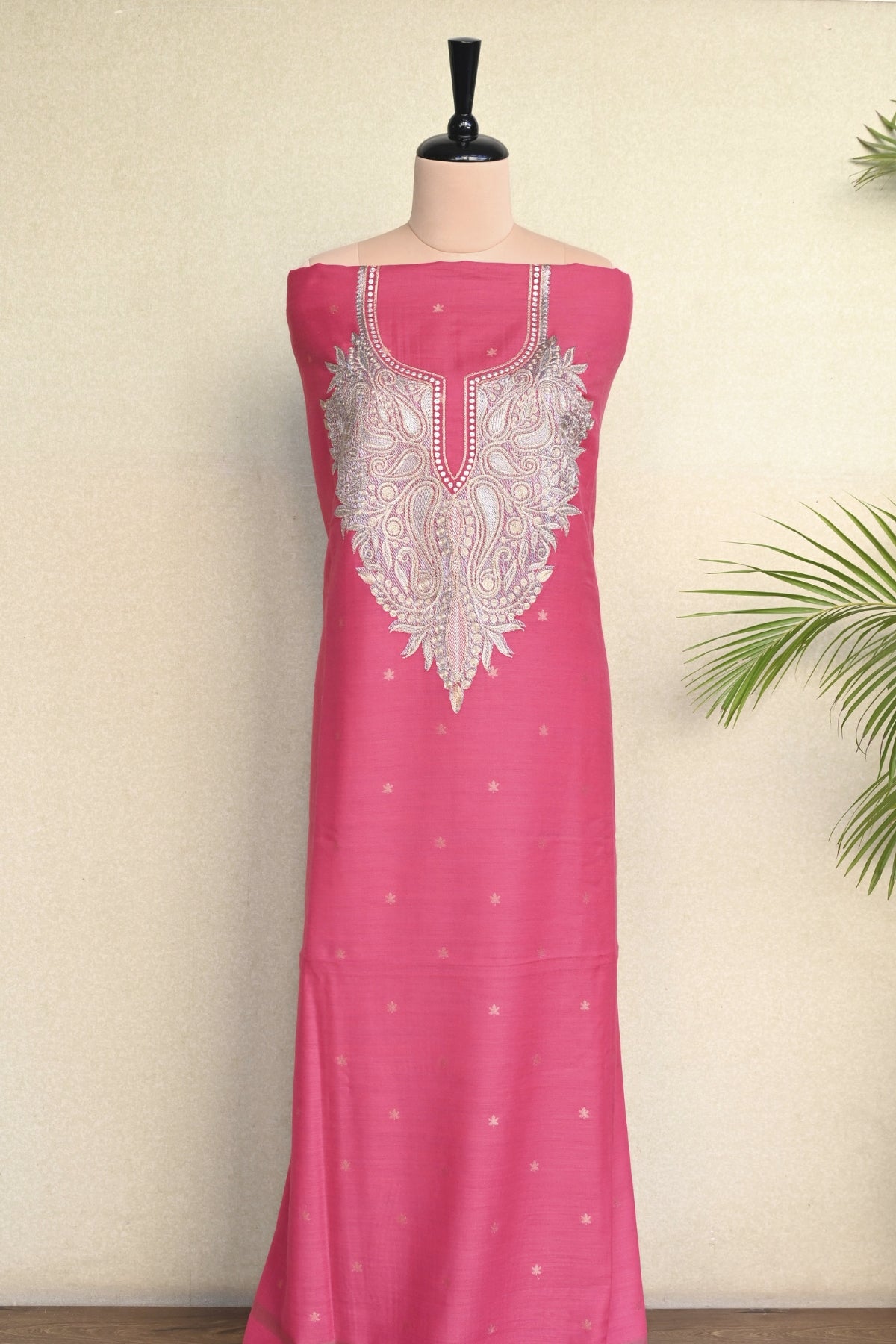 Pink Fine Wool Zari Embroidered Unstitched Suit
