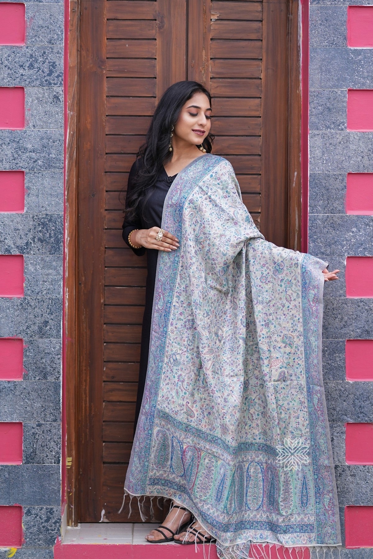 Off White Kani Silk Dupatta
