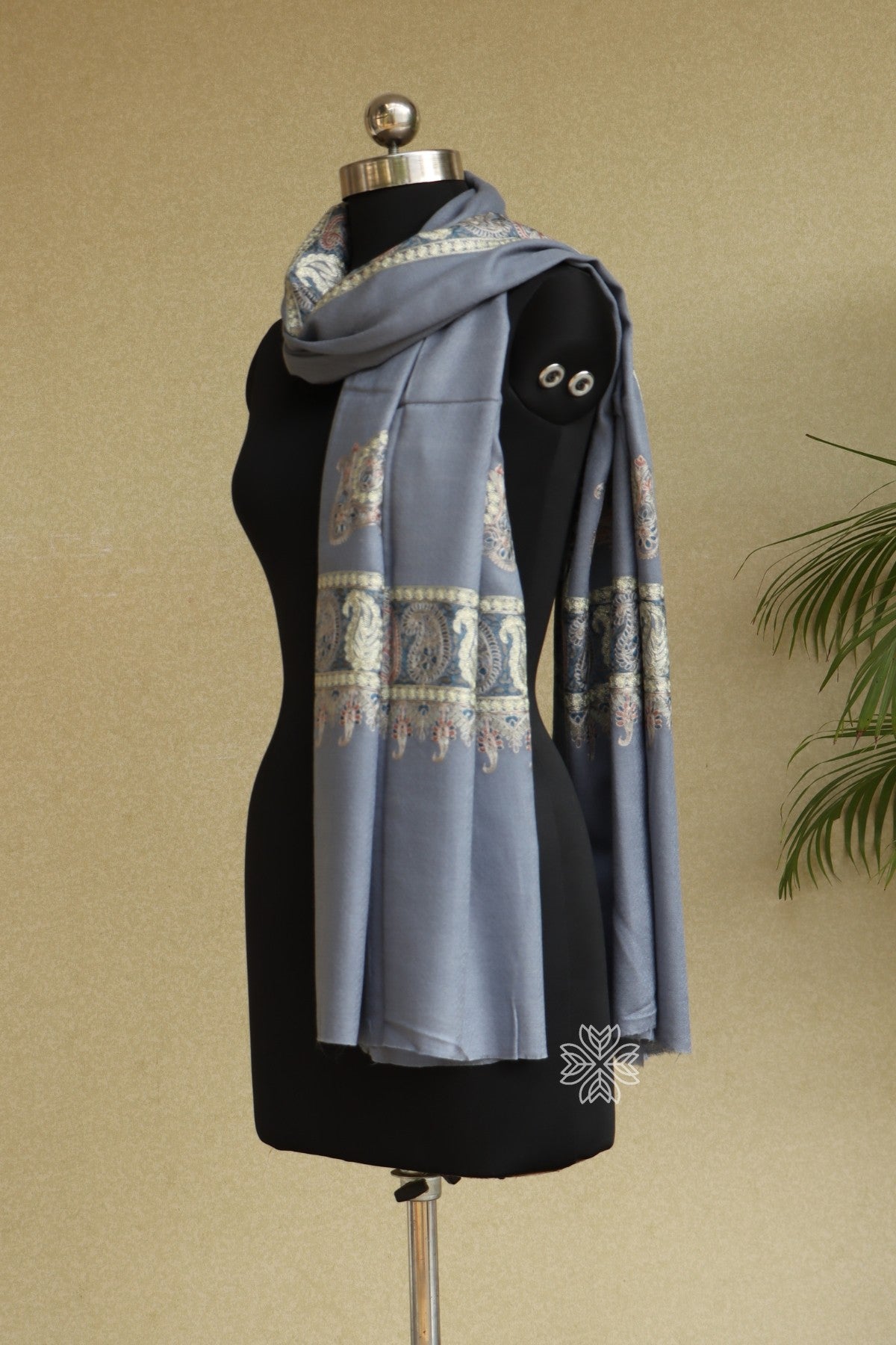 Grey Woollen Aari Stole