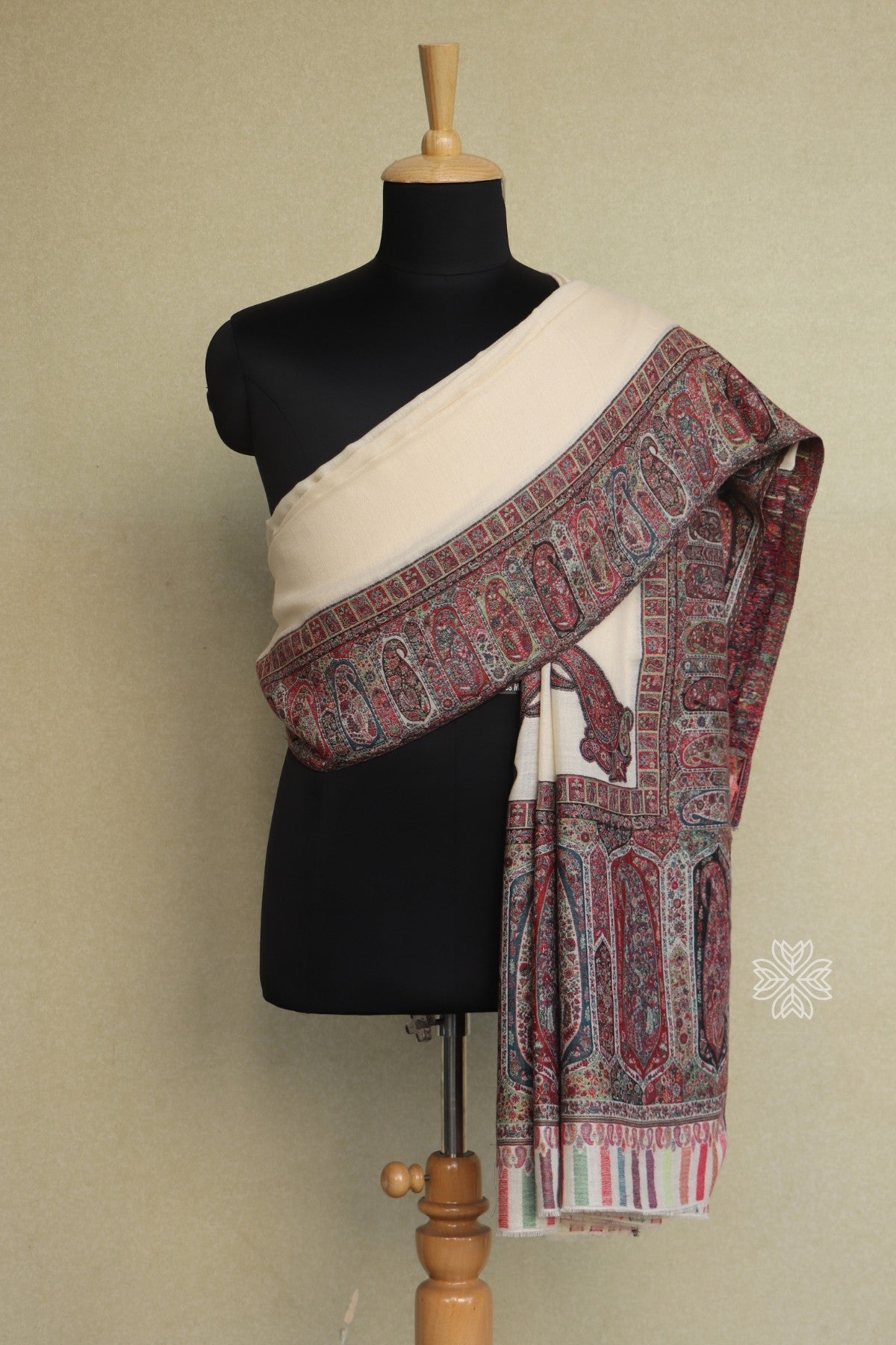 Off White Men Fine Wool Jamawar Border Shawl