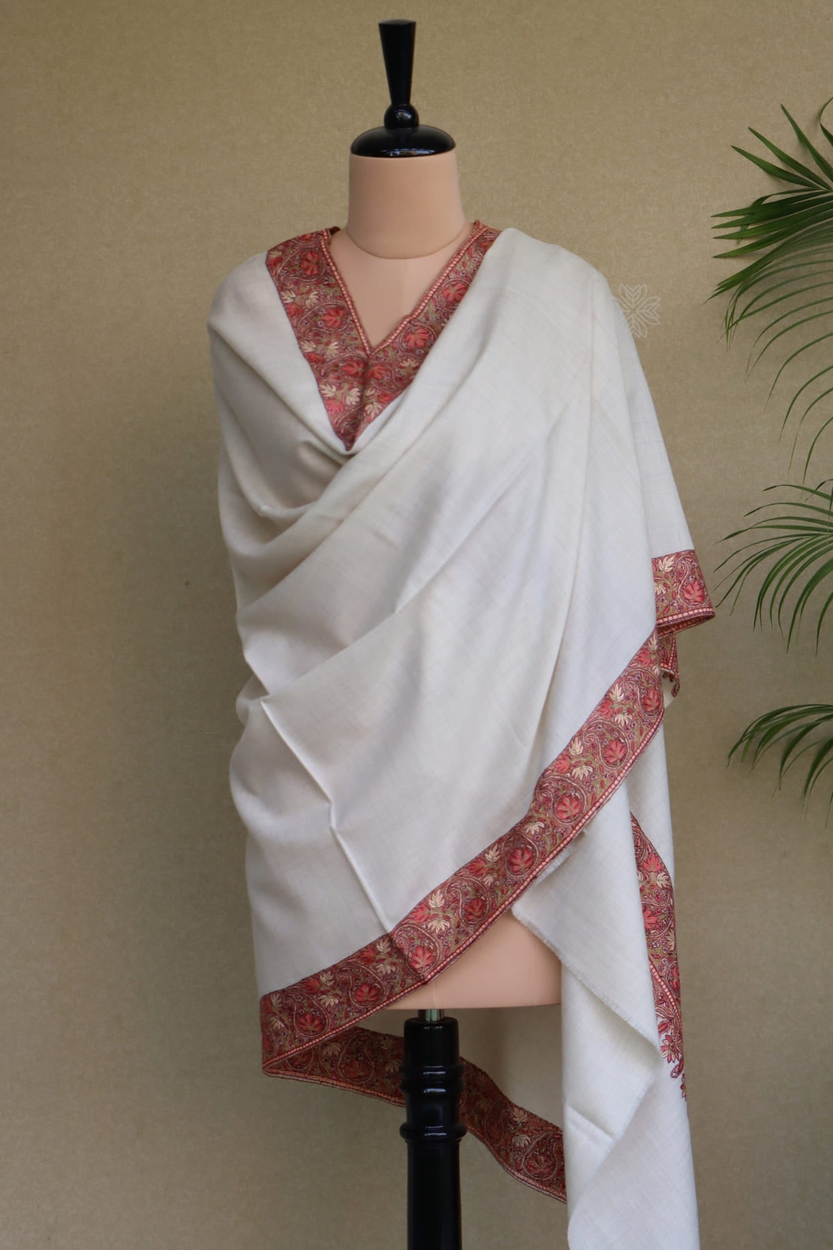 Off White Paper-machie’ Pashmina Shawl
