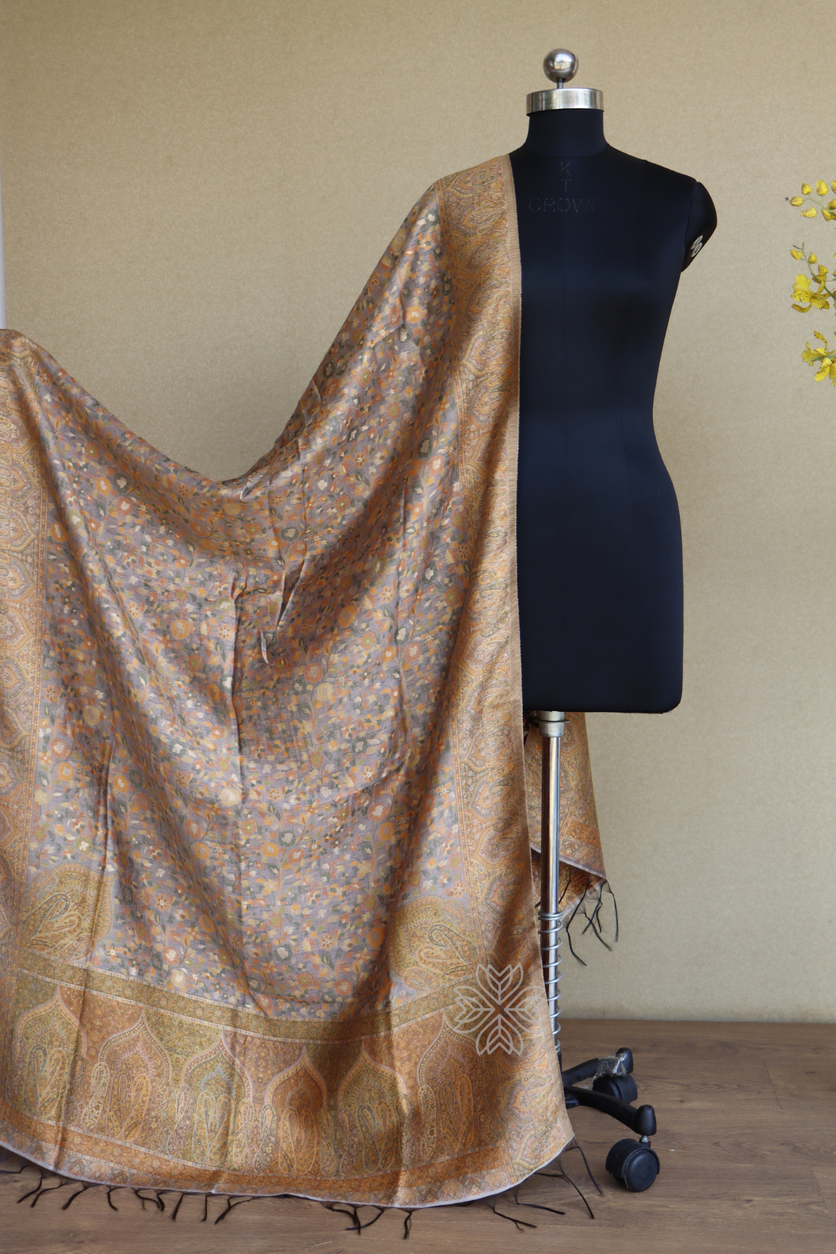 Beige Gold Kani Silk Dupatta