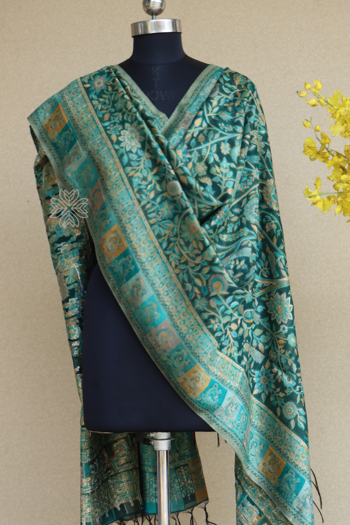 Green Kani Silk Figure Dupatta