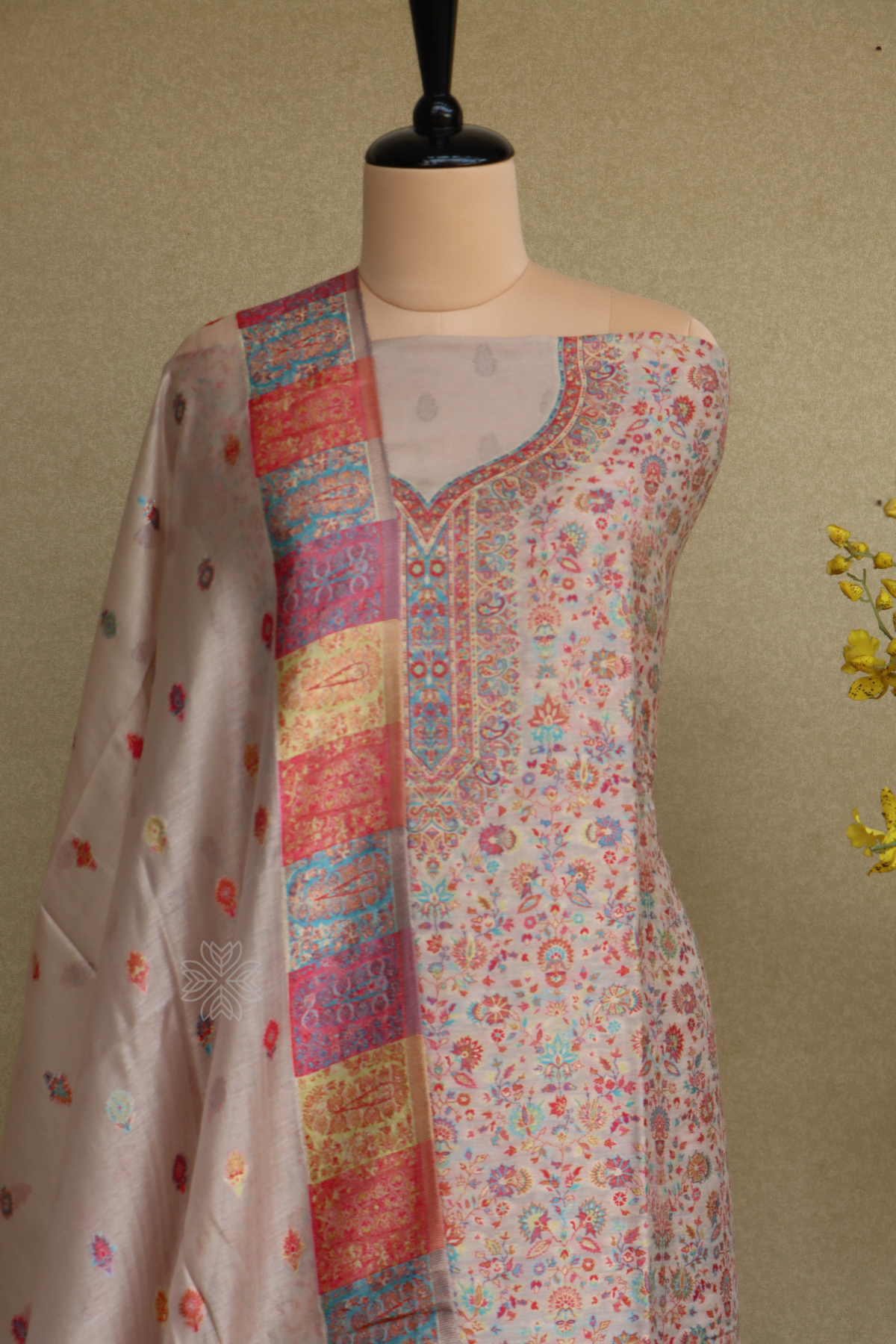 Beige Kani Silk Linen Suit With ZariImperial Weaves