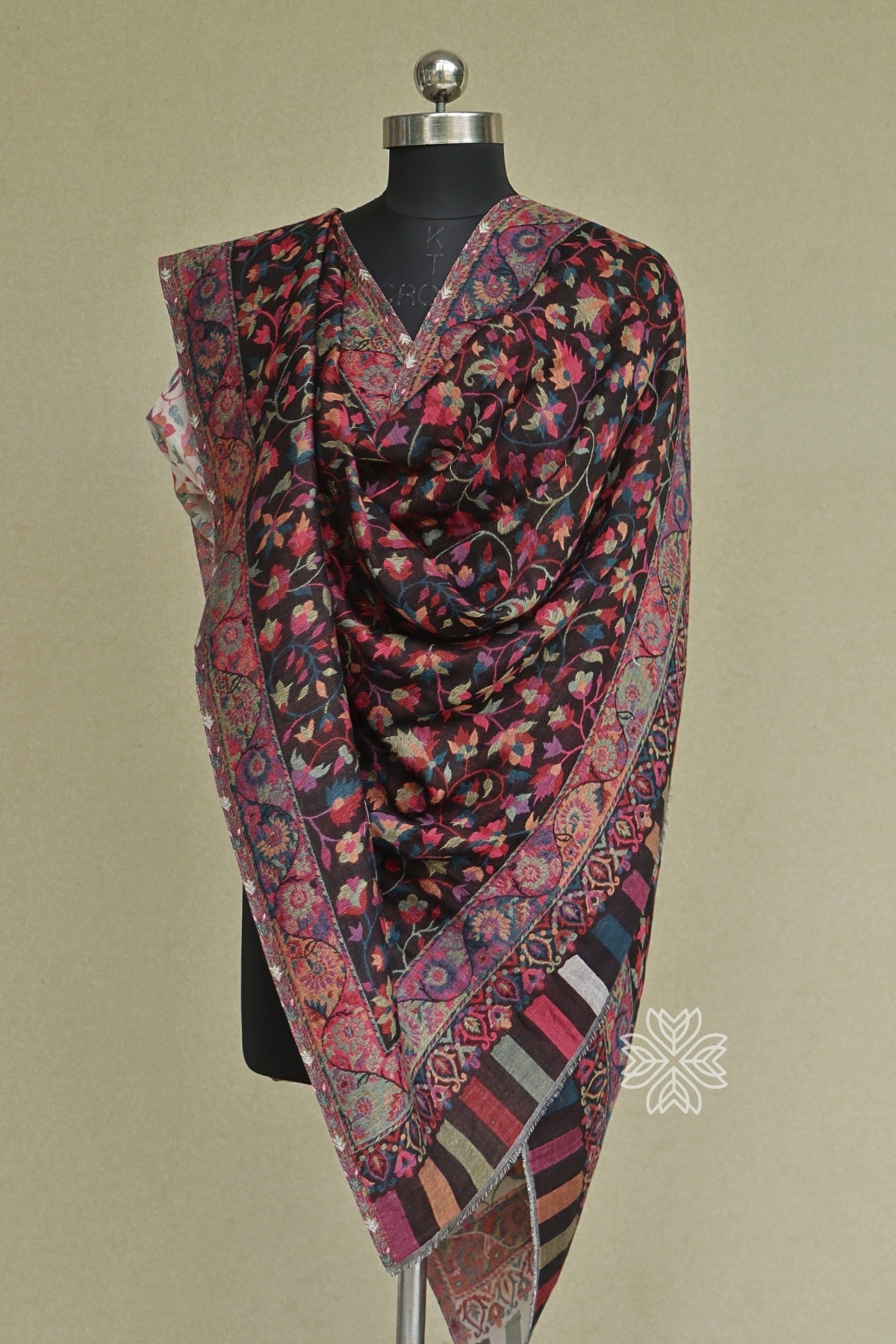 Black and Off White Reversible Kani Fine Wool Shawl