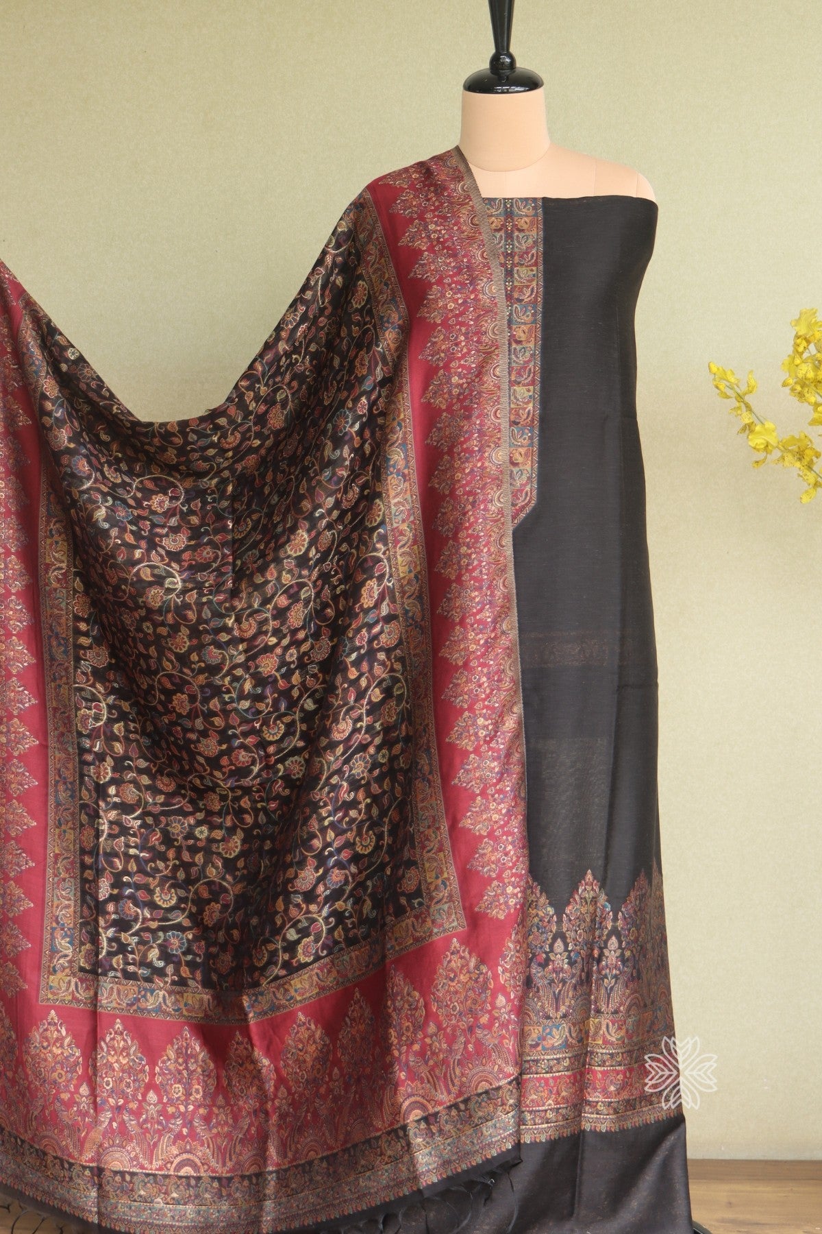 Kashmiri Kani Salwar Kameez
