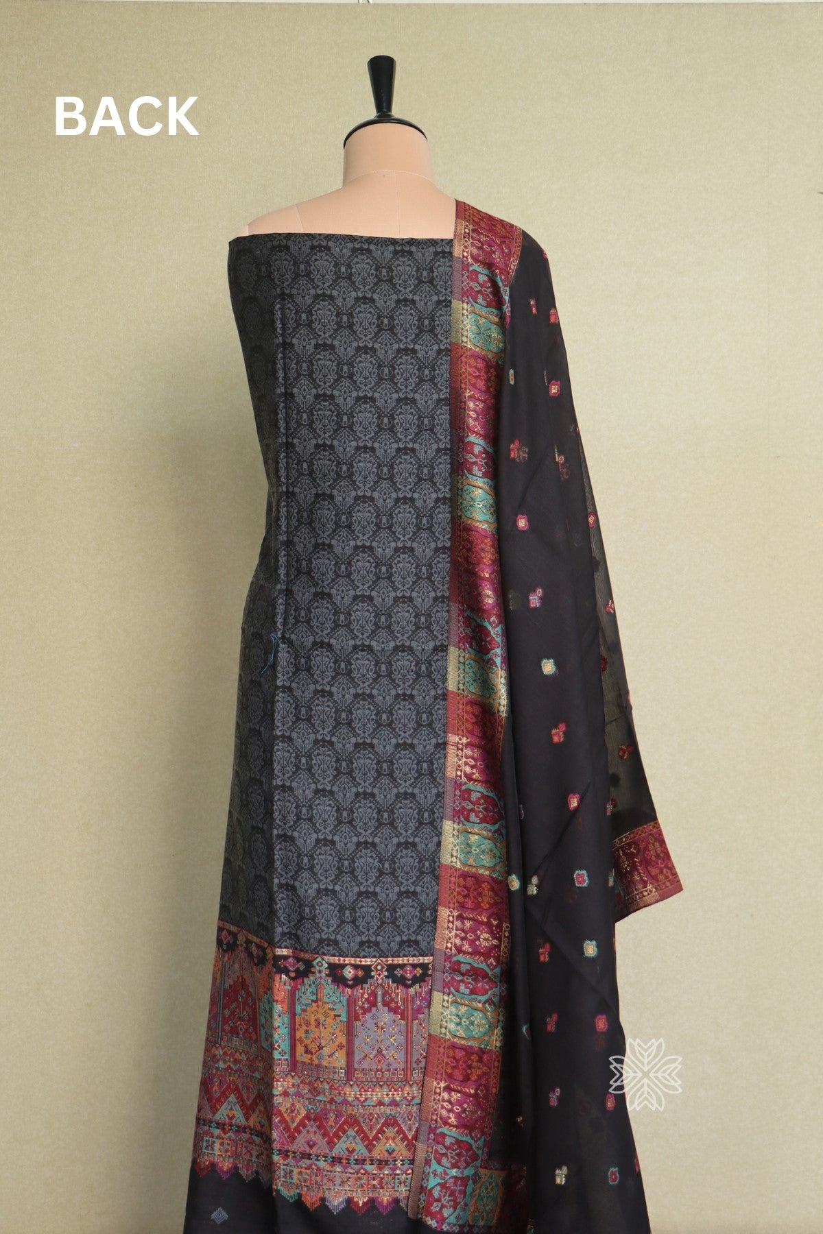 Kani Silk Suit Set Online