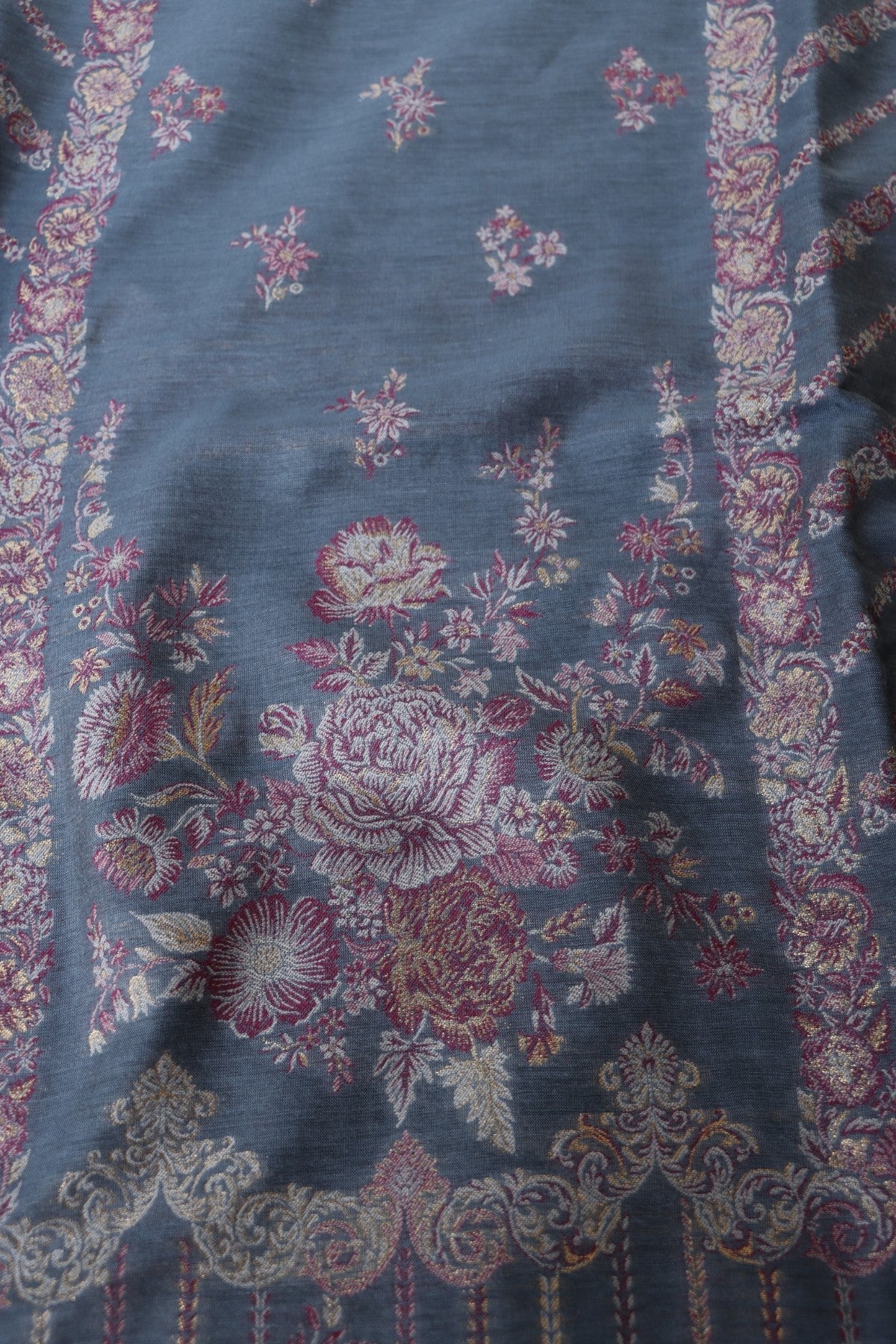 Kani Suit Online