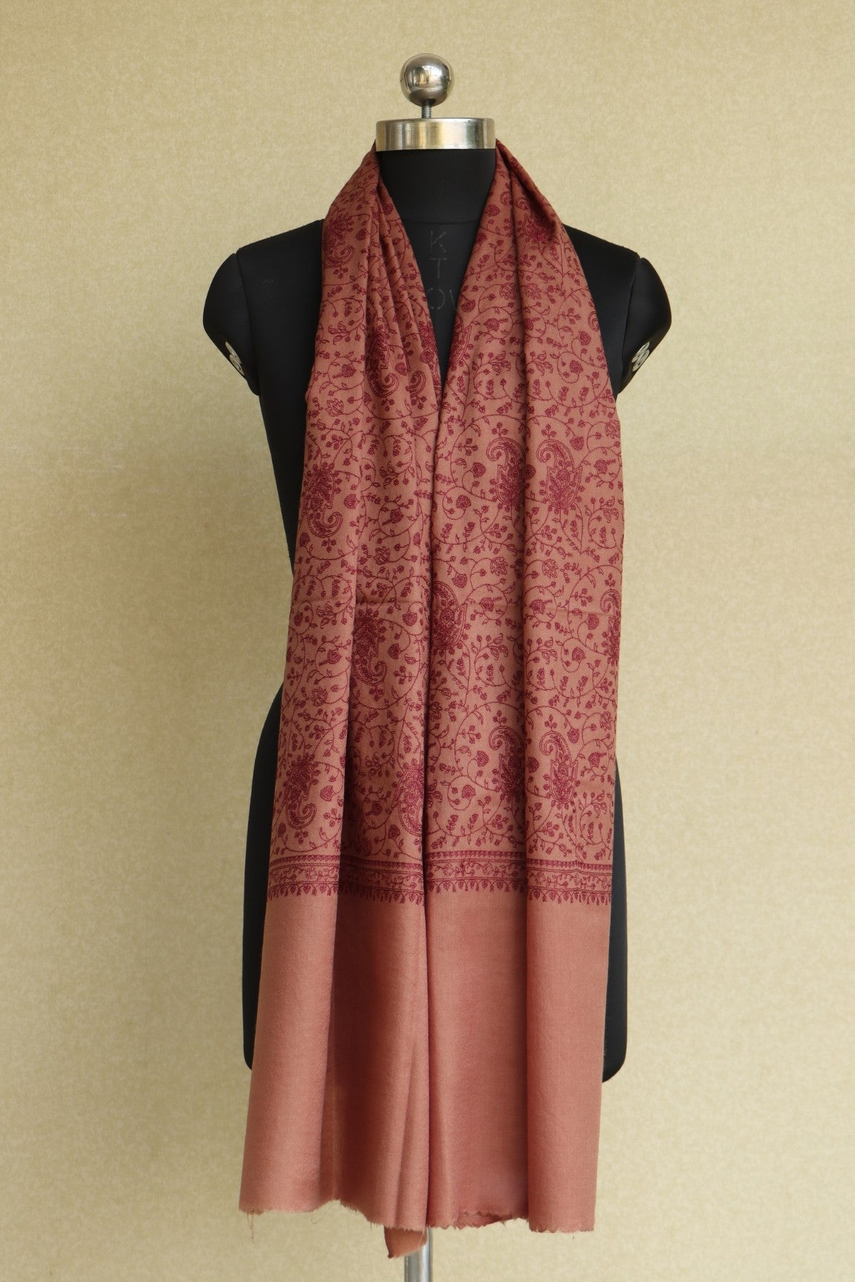 Natural Woolen All Over Sozni Stole