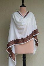 Off White Sozni Fine Wool Shawl