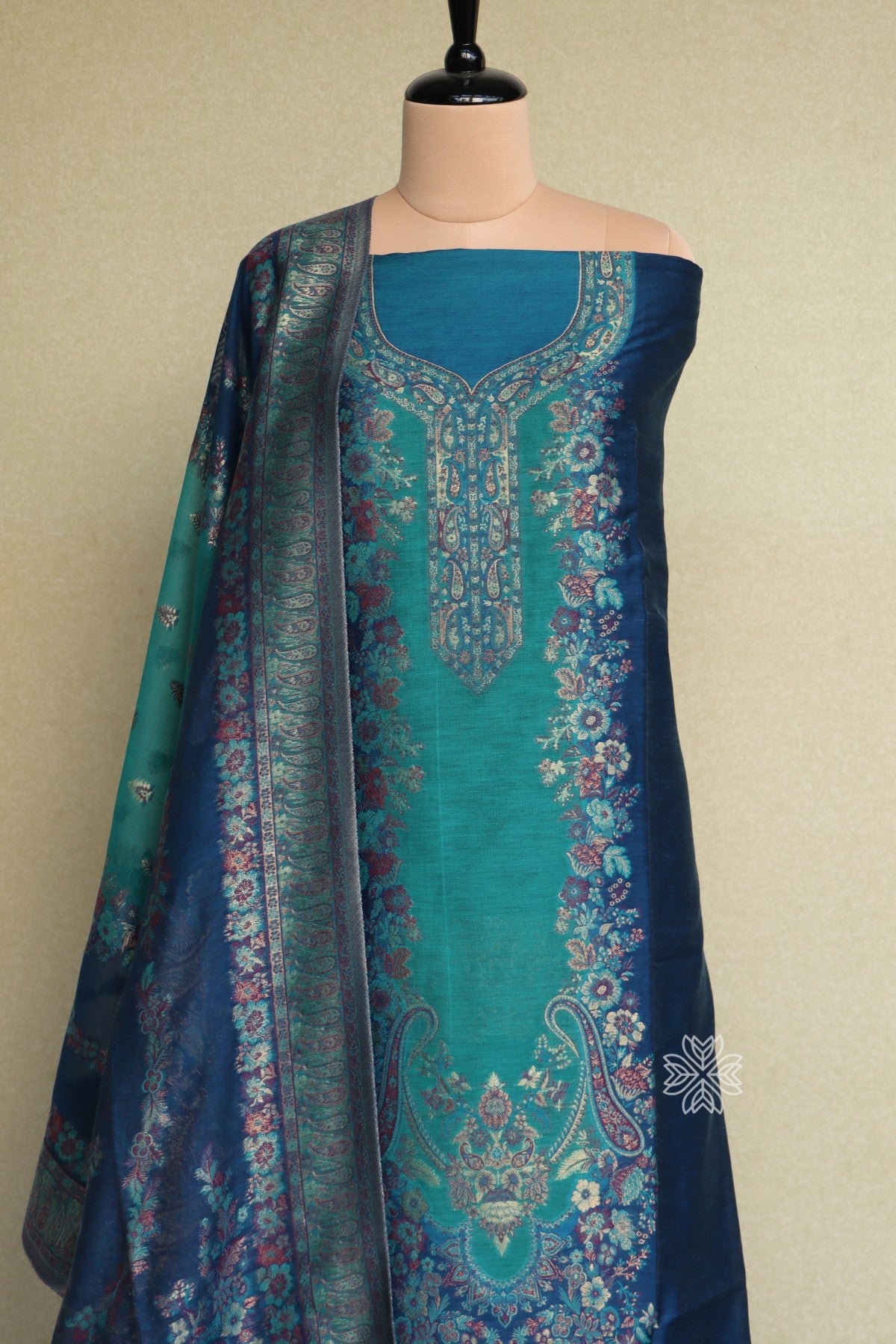 Kashmiri Kani Salwar Kameez