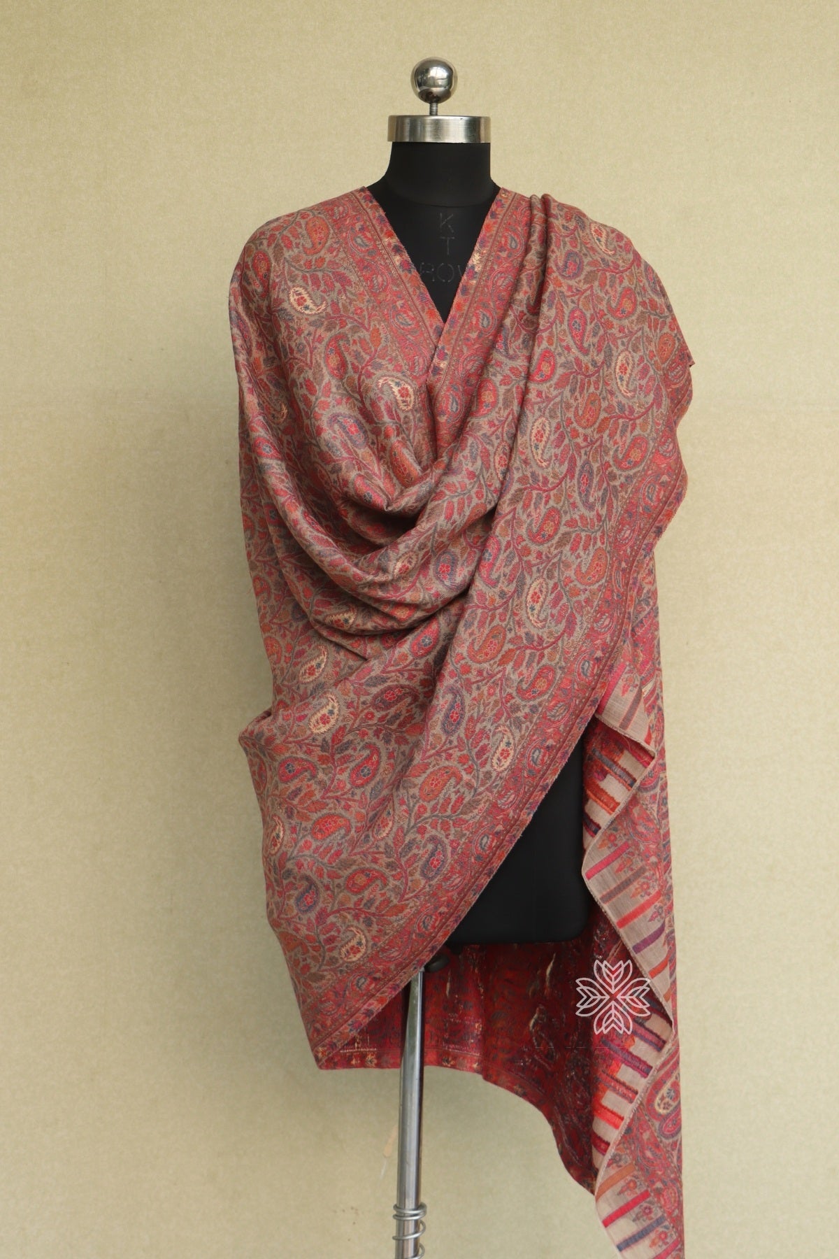 Beige Paisleyl Kani Fine Wool Shawl