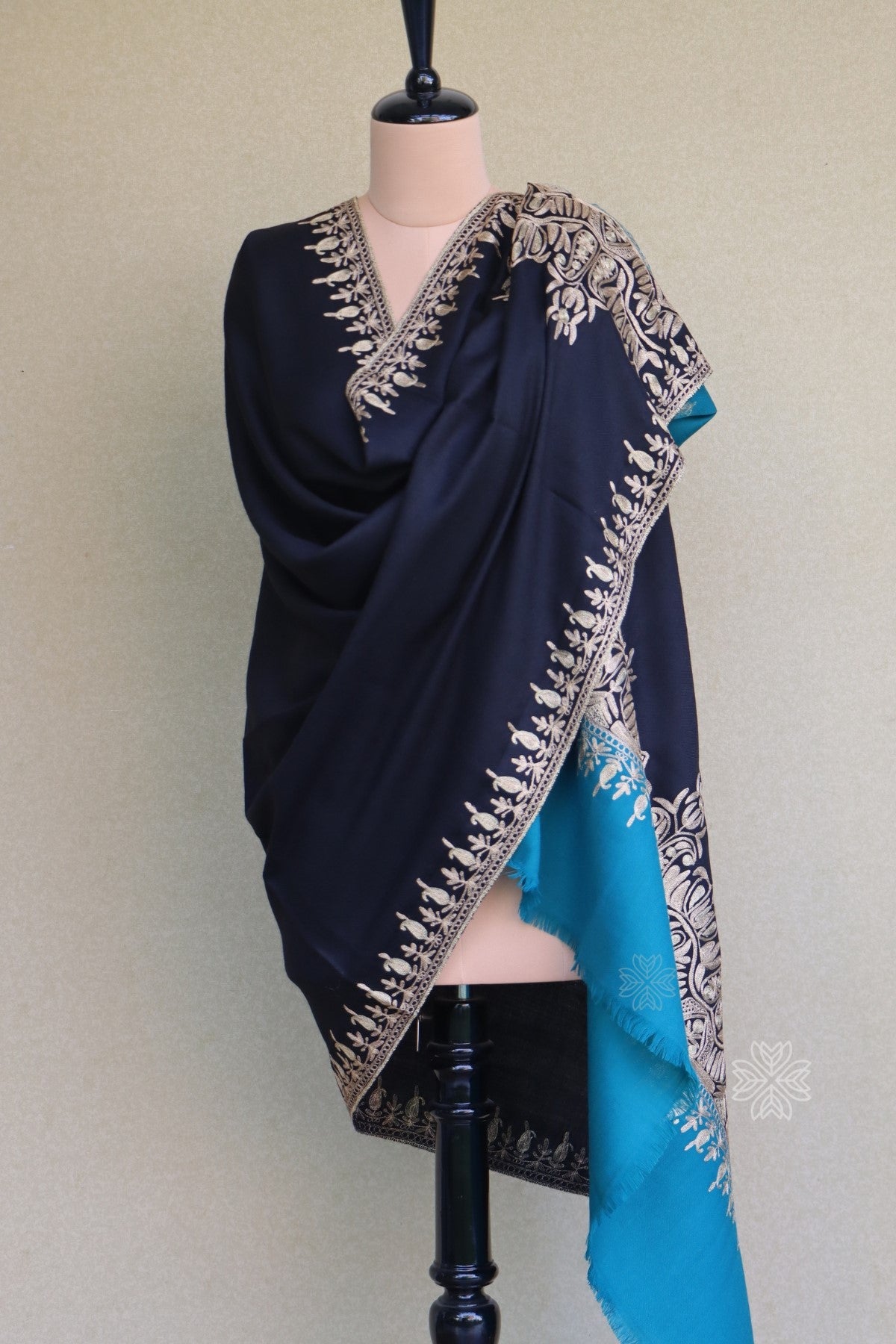 Kashmiri Shawl