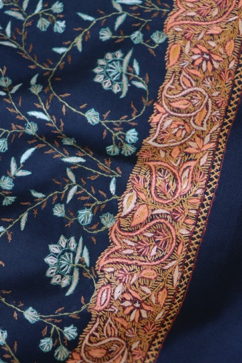 Kahmiri Sozan Kaari Salwar Suit