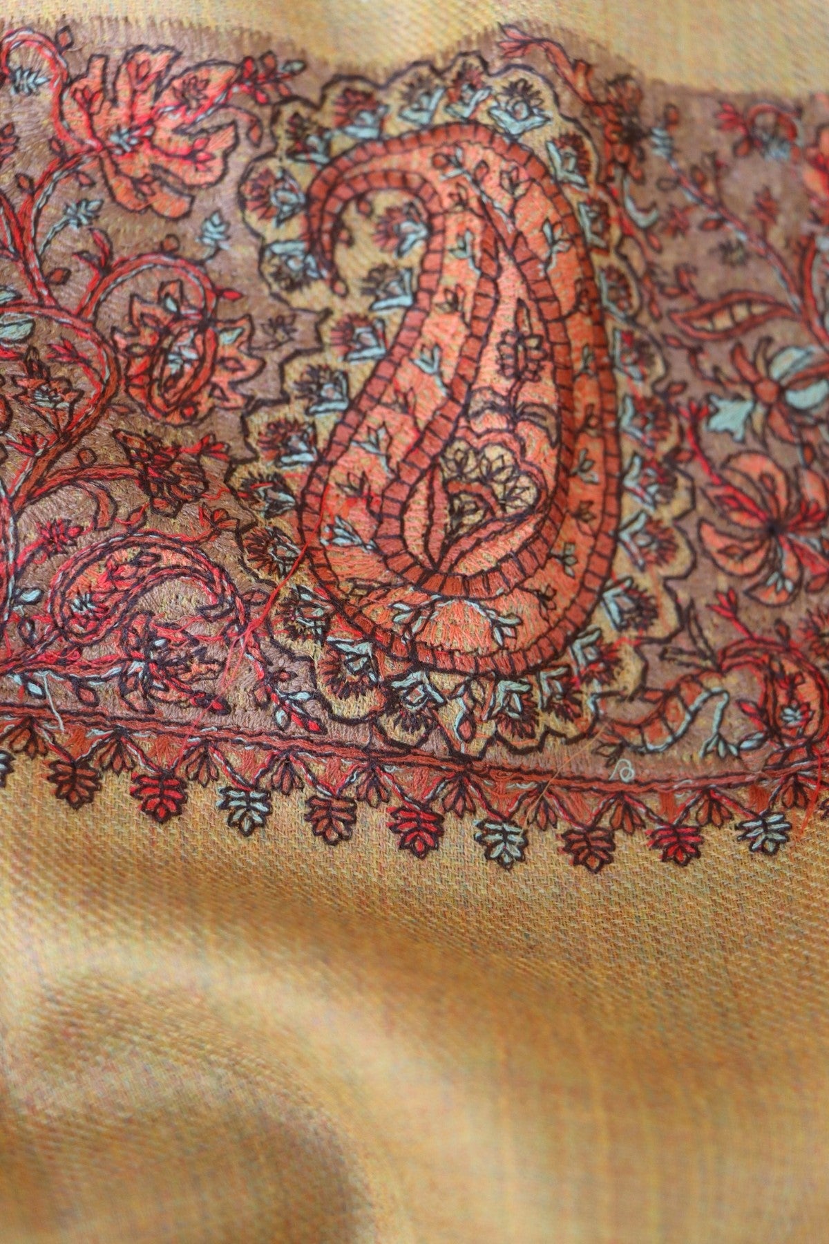 Kashmiri Sozni Shawl