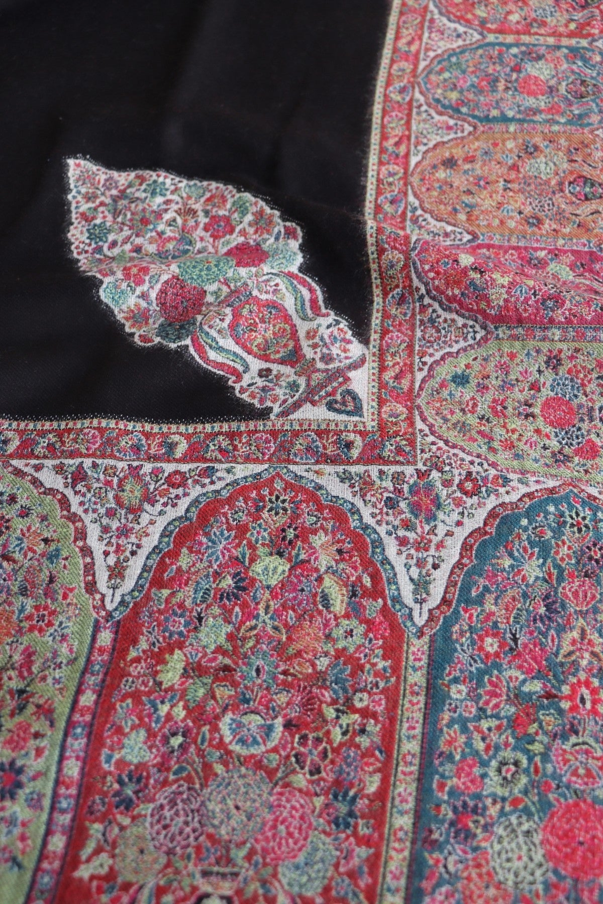 Black Men Fine Wool Jamawar Border Shawl