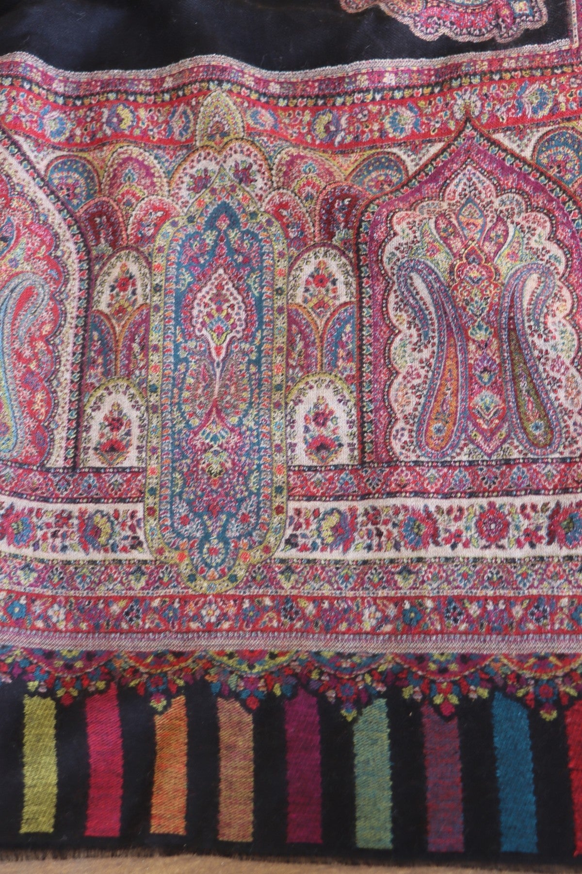 Black Men Fine Wool Jamawar Border Shawl