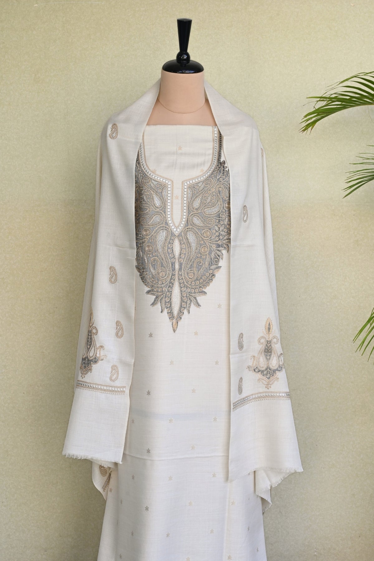 Off White Fine Wool Zari Embroidered Unstitched Suit