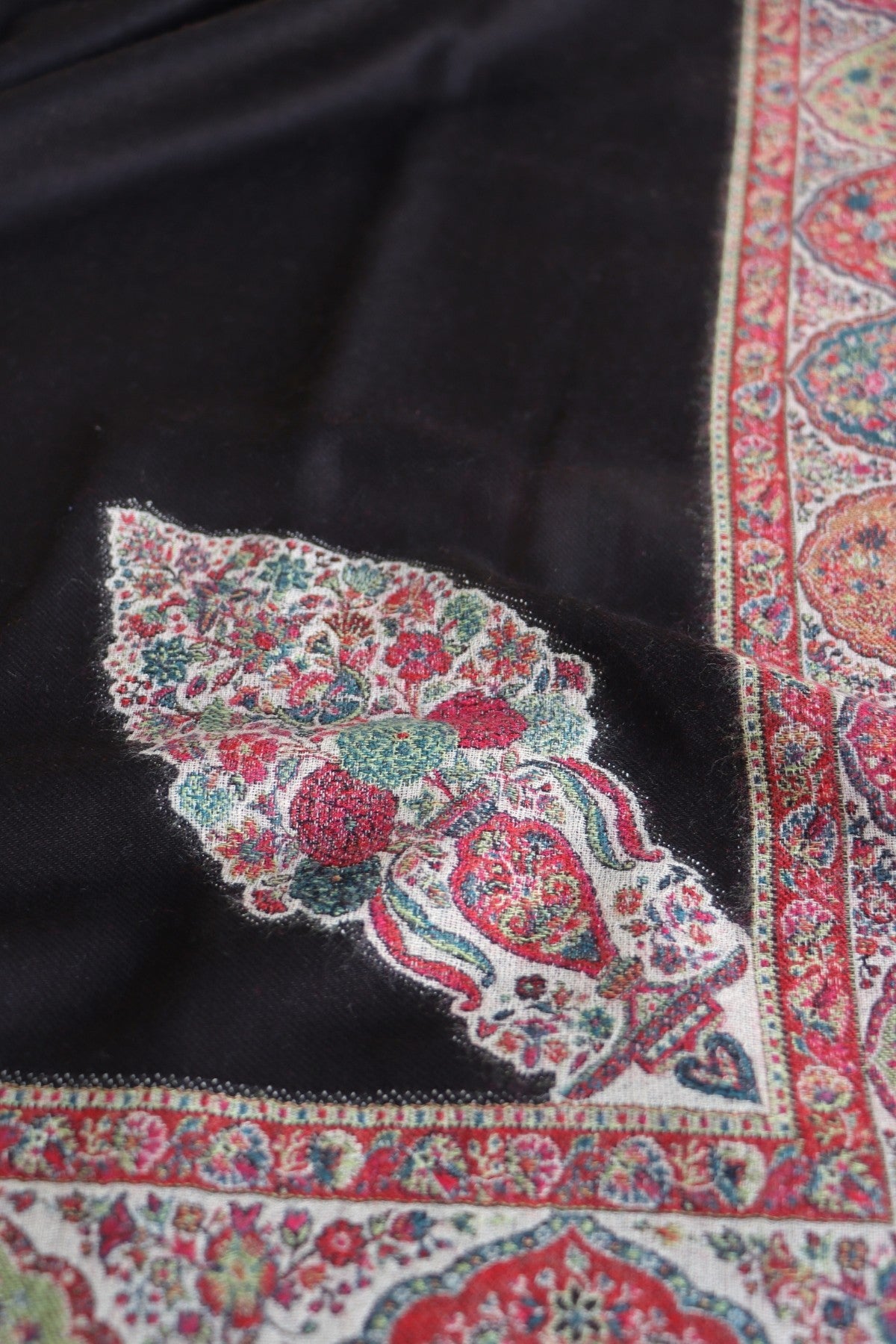 Black Men Fine Wool Jamawar Border Shawl