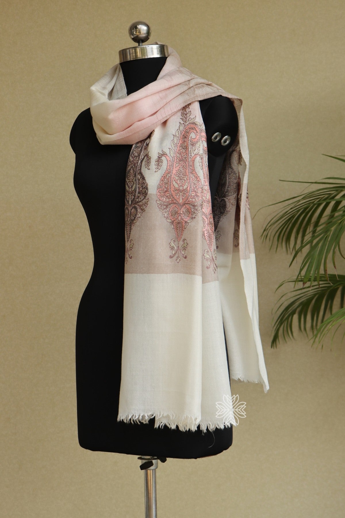 Off White Woolen EmbroideredStole