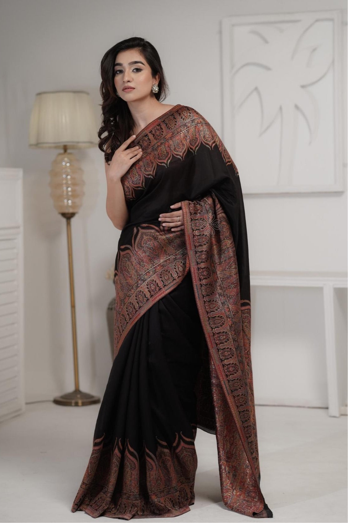 Black Kani Jamawar Pallu Silk SareeImperial Weaves